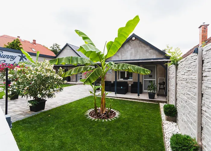 Sunny Garden *